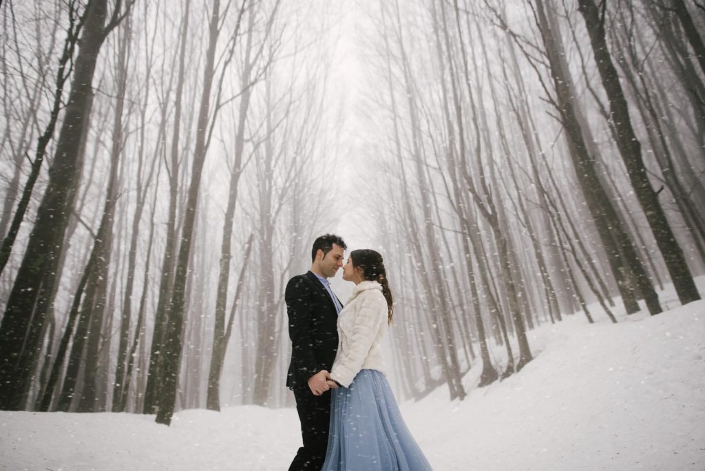 engagement session sulla neve