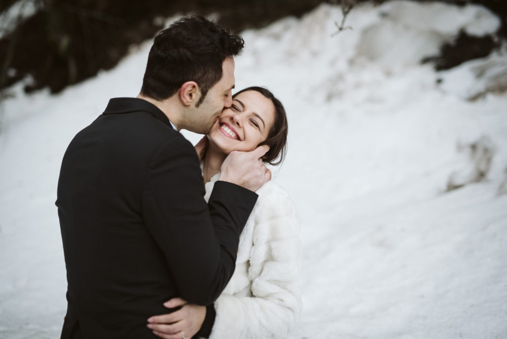 winter engagement session