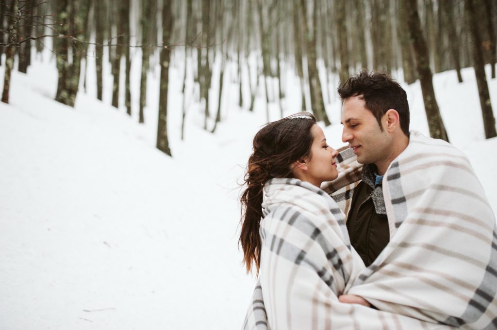 winter engagement session