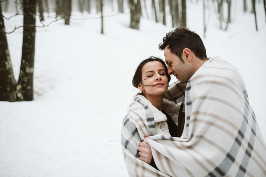 winter engagement session