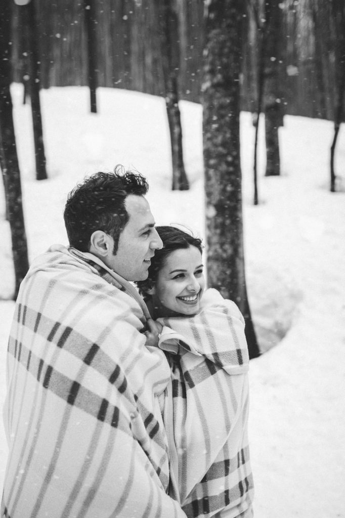 winter engagement session