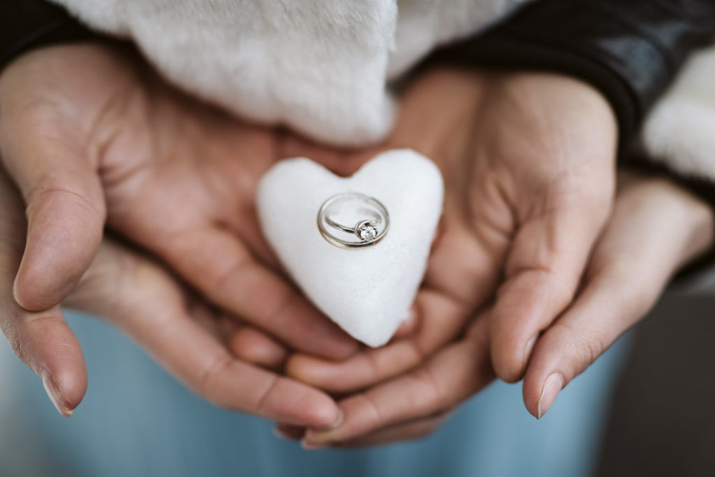 winter engagement session